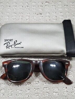 Authentic Vintage USA Ray Ban Bausch & Lomb Wayfarer B&L 5022 Sunglasses Rare